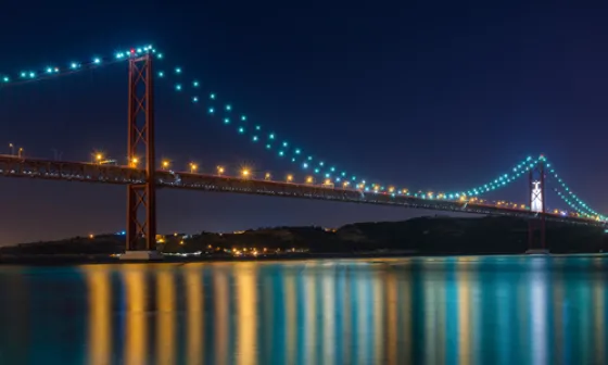 April Bridge, Portugal